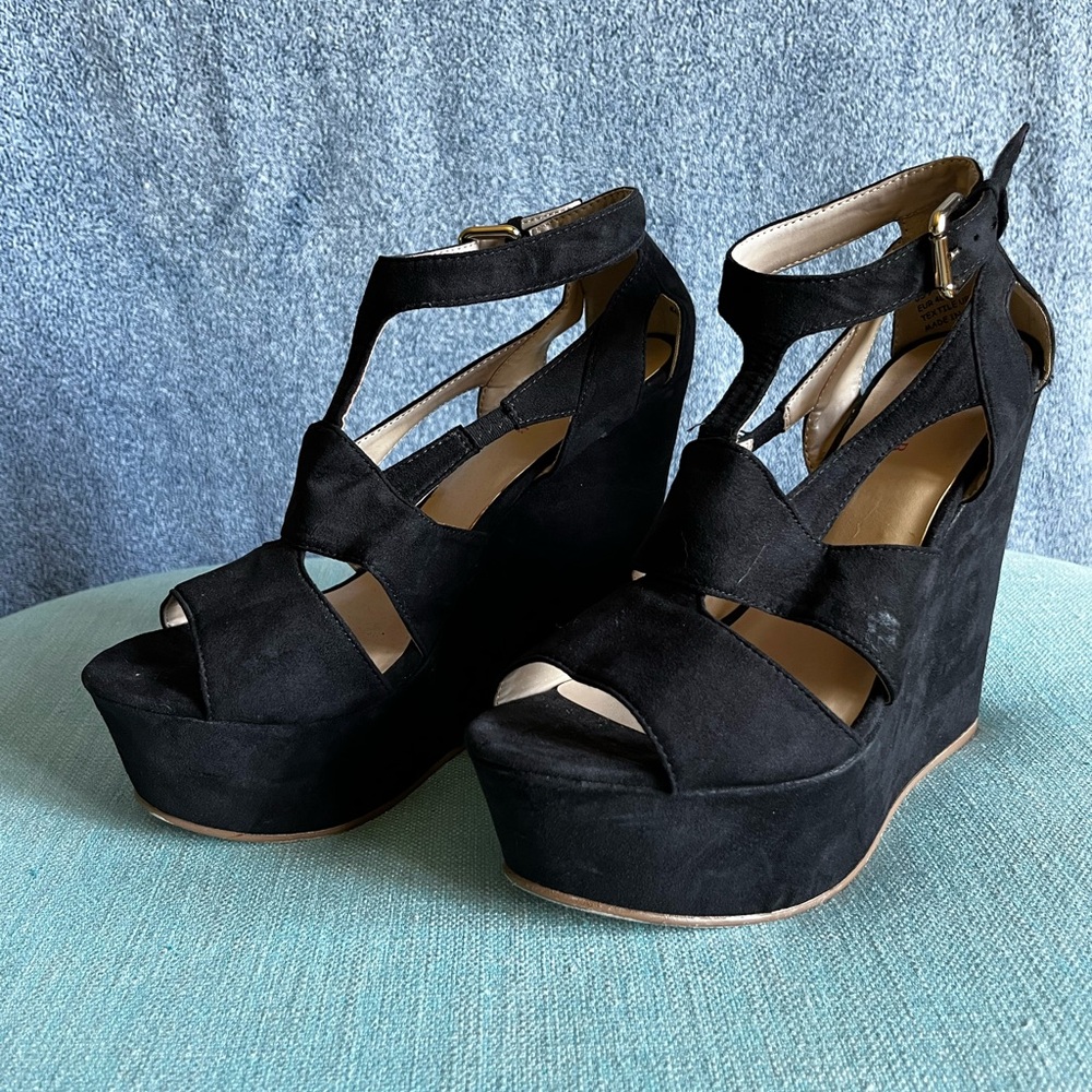 JustFab black suede wedge heel women's size 9